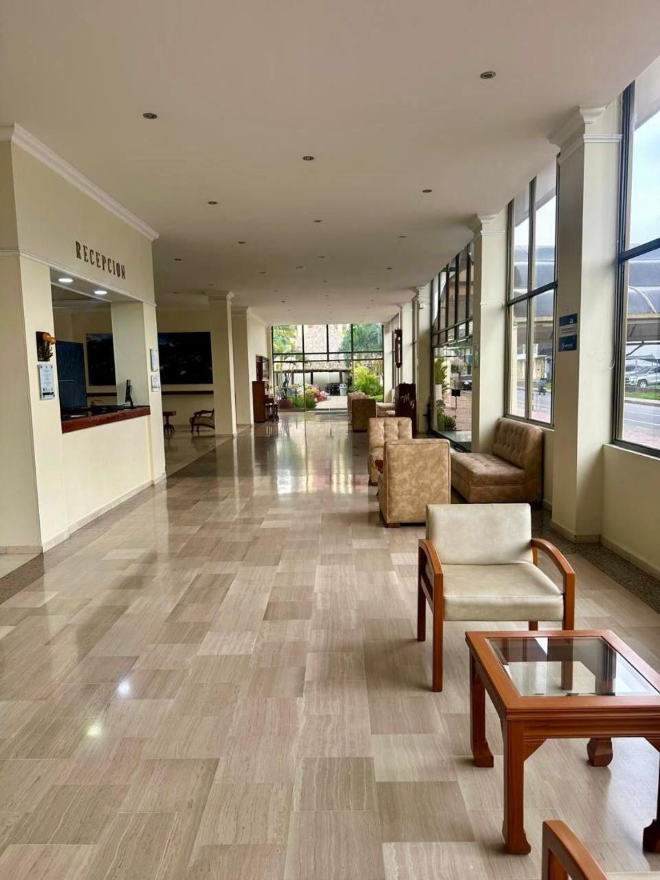 Hotel Maria Gloria Villavicencio Luaran gambar