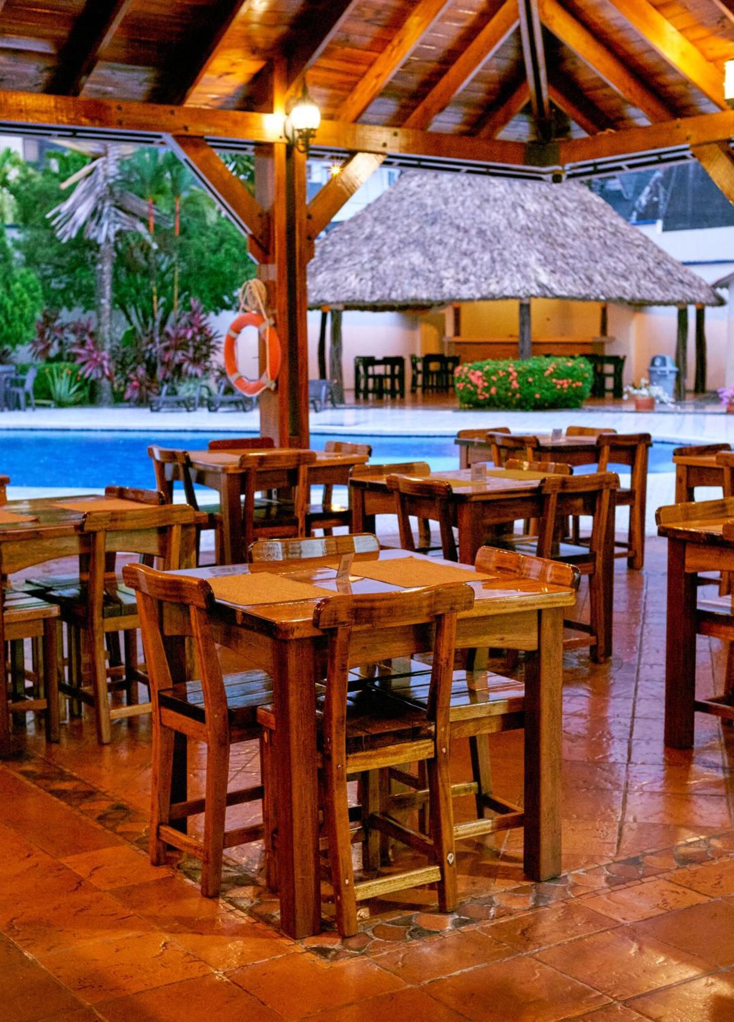 Hotel Maria Gloria Villavicencio Luaran gambar